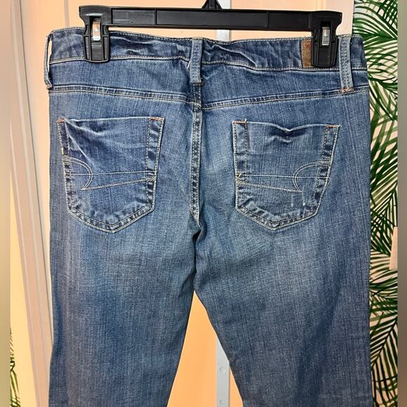 American Eagle Women’s True Boot Medium Wash Jeans Size 4 Long - Picture 3 of 12
